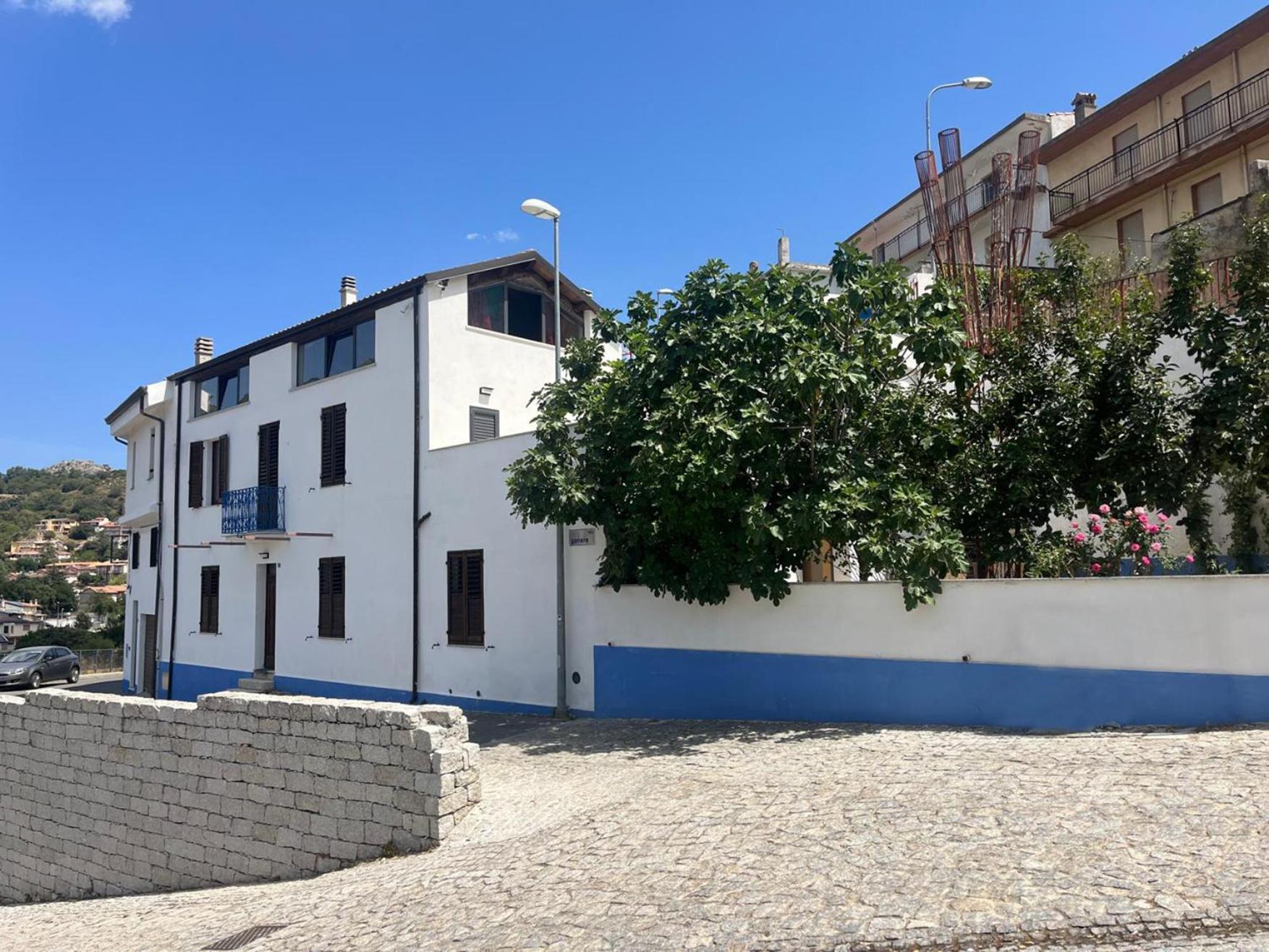 Casa Ziranu Sa Domo E Su Cantaru Orani Bagian luar foto