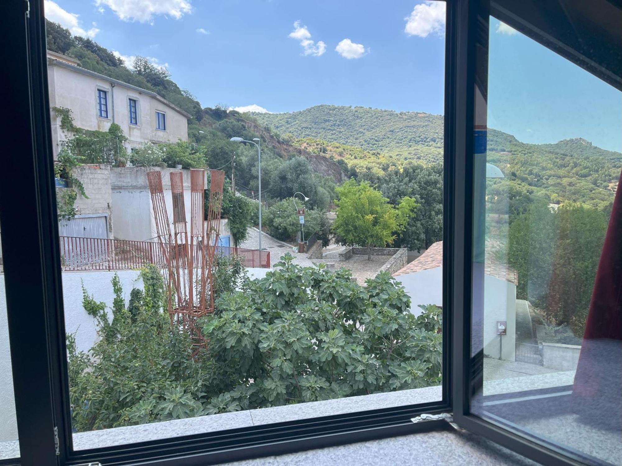 Casa Ziranu Sa Domo E Su Cantaru Orani Bagian luar foto