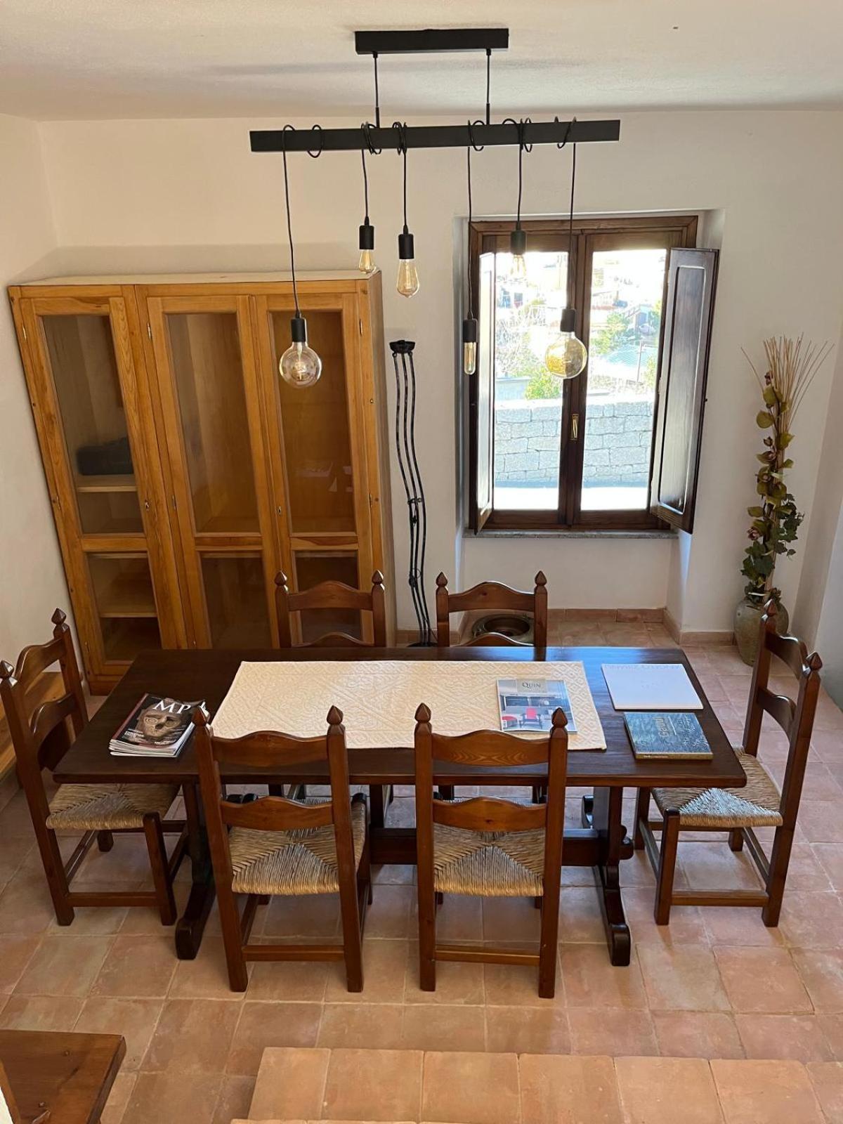 Casa Ziranu Sa Domo E Su Cantaru Orani Bagian luar foto